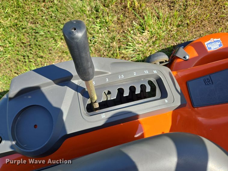 image for item EE8574 2018 Husqvarna  YTH 20K42 lawn mower