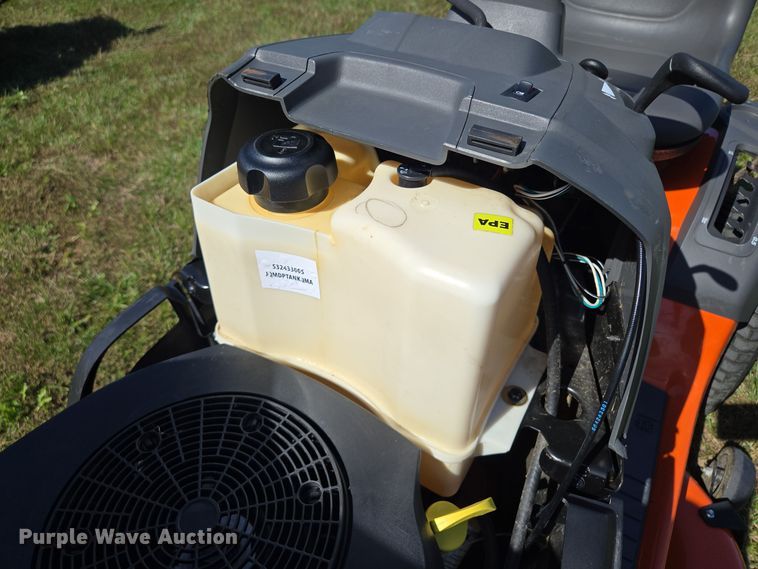 image for item EE8574 2018 Husqvarna  YTH 20K42 lawn mower