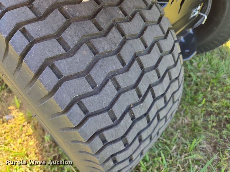 image for item EE8574 2018 Husqvarna  YTH 20K42 lawn mower