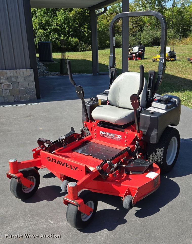 image for item EE8575 Gravely  Pro-Turn Commercial  ZTR lawn mower