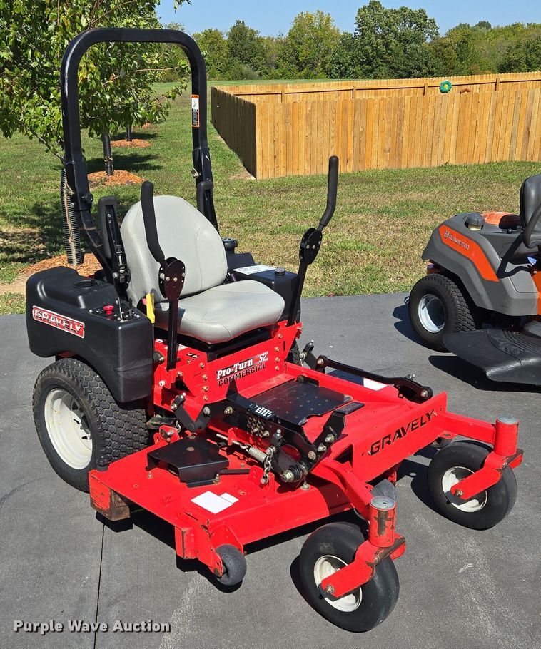 image for item EE8575 Gravely  Pro-Turn Commercial  ZTR lawn mower