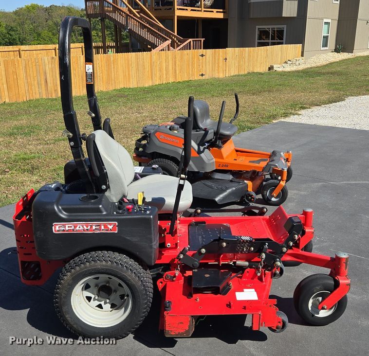 image for item EE8575 Gravely  Pro-Turn Commercial  ZTR lawn mower