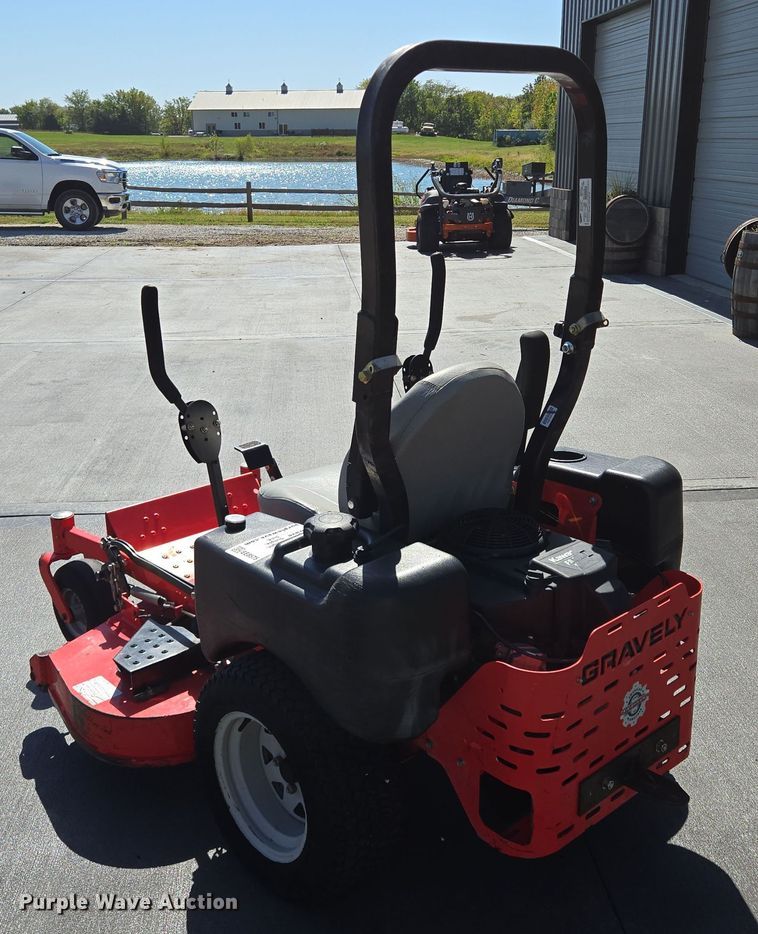 image for item EE8575 Gravely  Pro-Turn Commercial  ZTR lawn mower