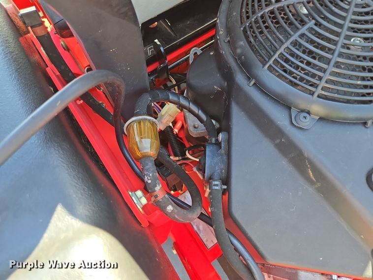 image for item EE8575 Gravely  Pro-Turn Commercial  ZTR lawn mower