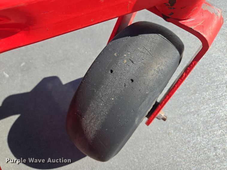 image for item EE8575 Gravely  Pro-Turn Commercial  ZTR lawn mower