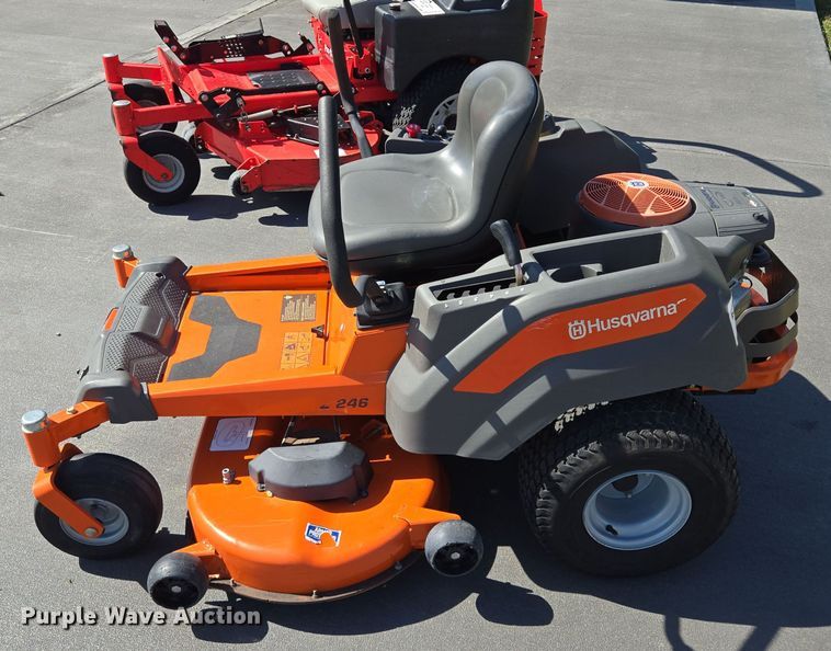 image for item EE8576 2016 Husqvarna Z 246 ZTR lawn mower