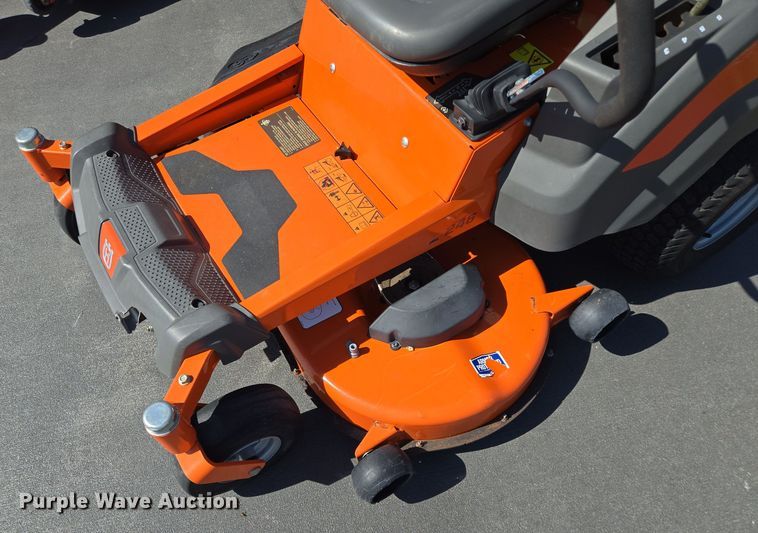 image for item EE8576 2016 Husqvarna Z 246 ZTR lawn mower