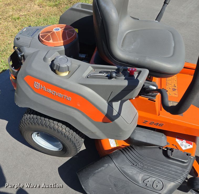 image for item EE8576 2016 Husqvarna Z 246 ZTR lawn mower