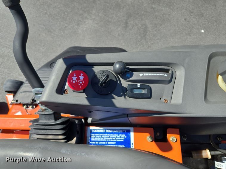 image for item EE8576 2016 Husqvarna Z 246 ZTR lawn mower