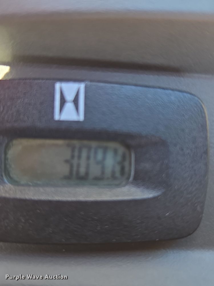 image for item EE8576 2016 Husqvarna Z 246 ZTR lawn mower