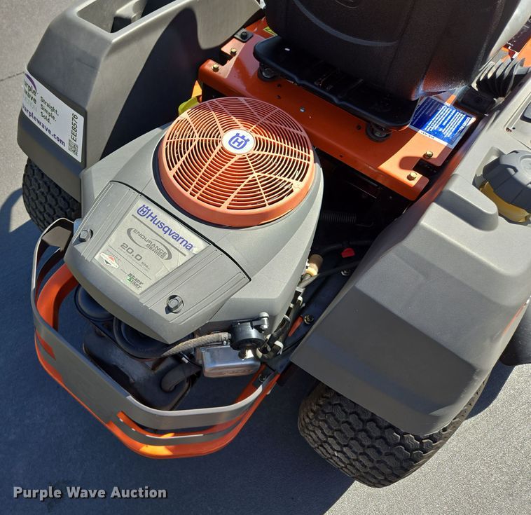 image for item EE8576 2016 Husqvarna Z 246 ZTR lawn mower