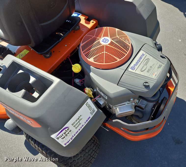 image for item EE8576 2016 Husqvarna Z 246 ZTR lawn mower