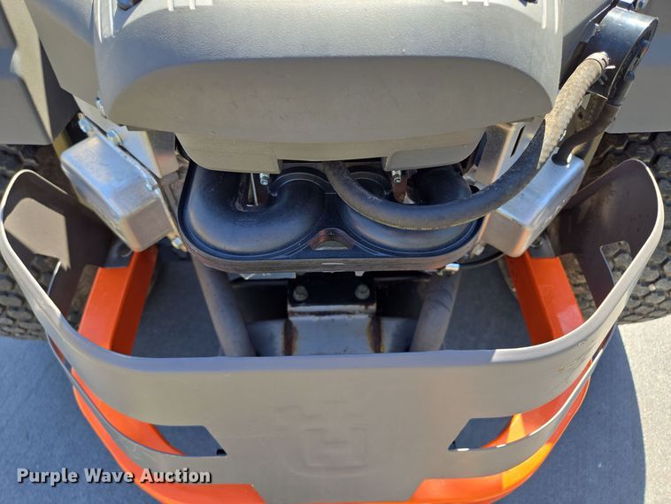 image for item EE8576 2016 Husqvarna Z 246 ZTR lawn mower