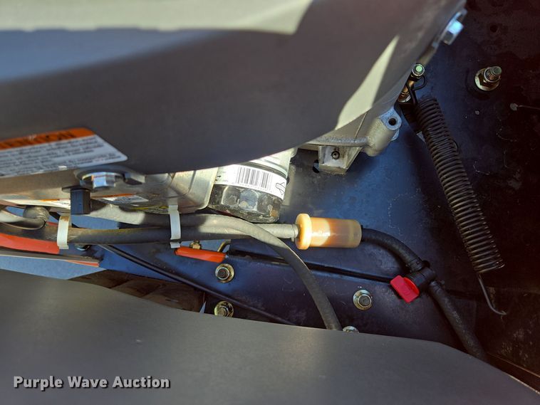 image for item EE8576 2016 Husqvarna Z 246 ZTR lawn mower