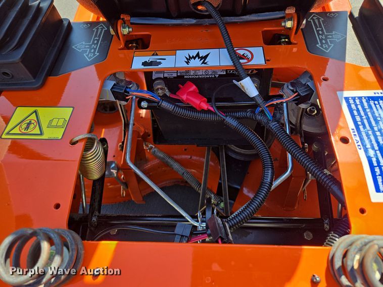 image for item EE8576 2016 Husqvarna Z 246 ZTR lawn mower