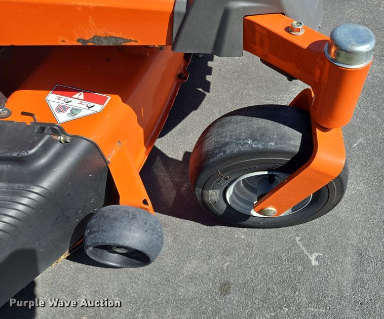 image for item EE8576 2016 Husqvarna Z 246 ZTR lawn mower