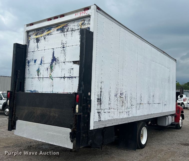 image for item EG0680 2009 Hino 268 box truck