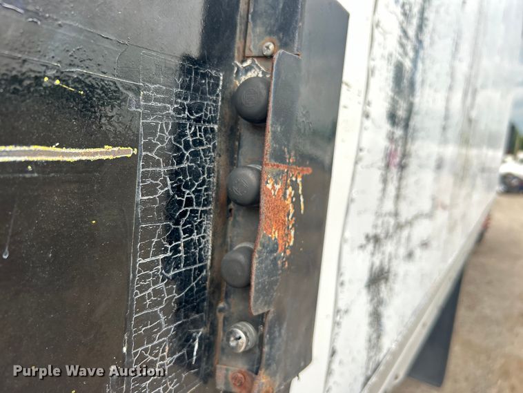 image for item EG0680 2009 Hino 268 box truck