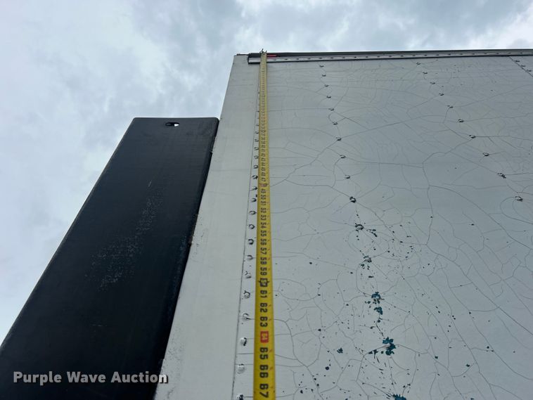 image for item EG0680 2009 Hino 268 box truck