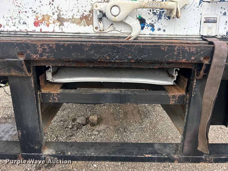 image for item EG0680 2009 Hino 268 box truck