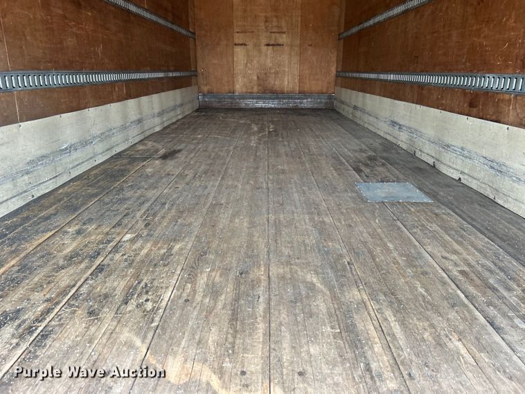 image for item EG0680 2009 Hino 268 box truck