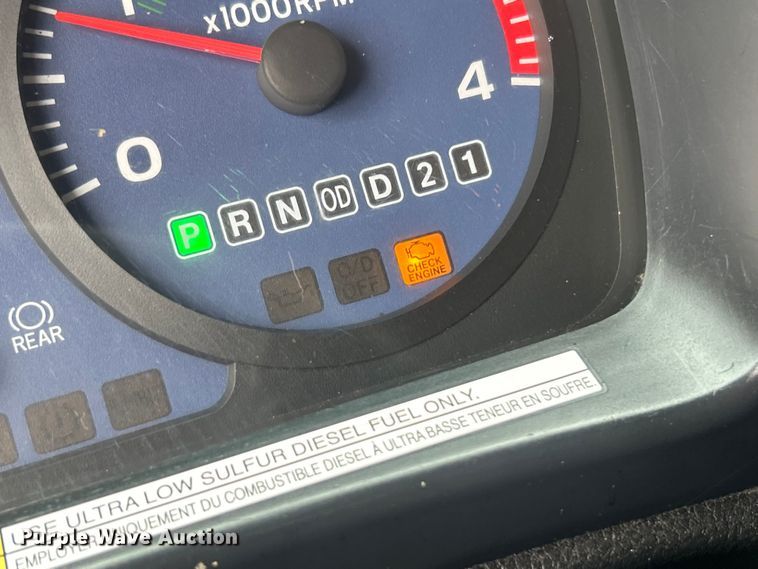 image for item EG0680 2009 Hino 268 box truck