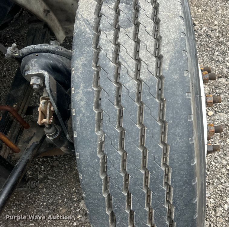 image for item EG0680 2009 Hino 268 box truck