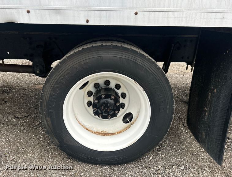 image for item EG0680 2009 Hino 268 box truck