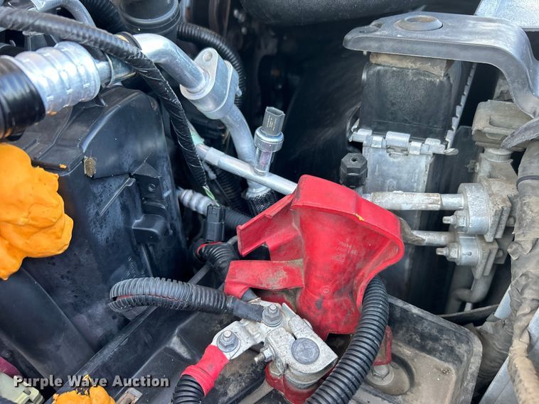 image for item EG0813 2017 Ford E350 Super Duty  shuttle bus