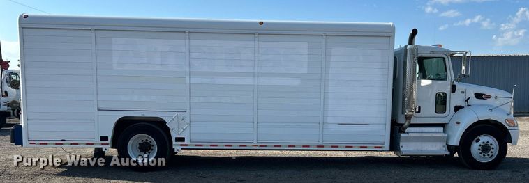 image for item EG1064 2013 Peterbilt  337 delivery truck