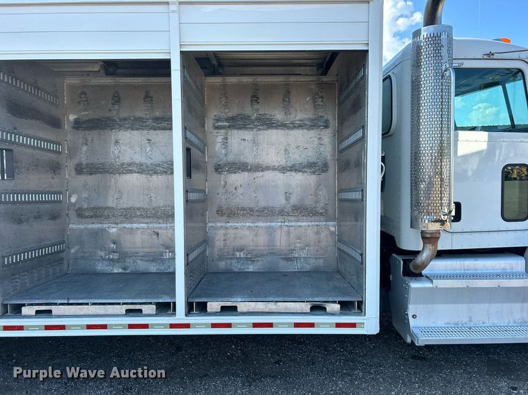 image for item EG1064 2013 Peterbilt  337 delivery truck