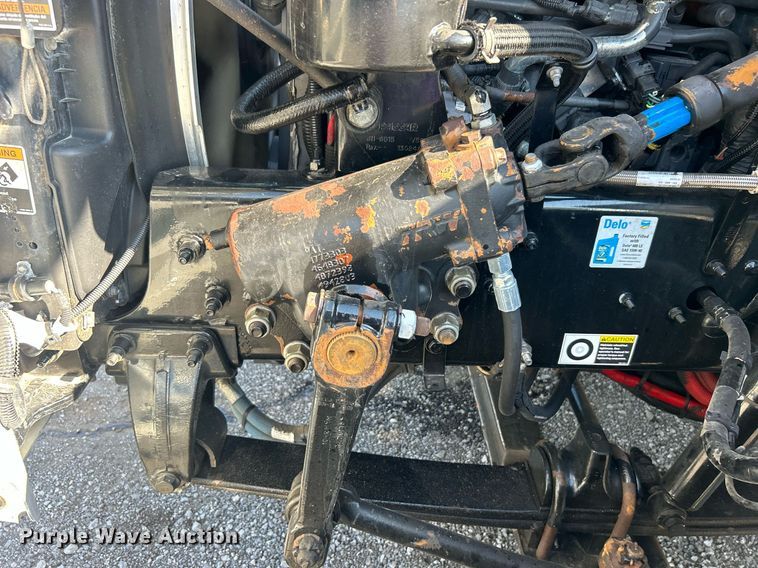 image for item EG1064 2013 Peterbilt  337 delivery truck