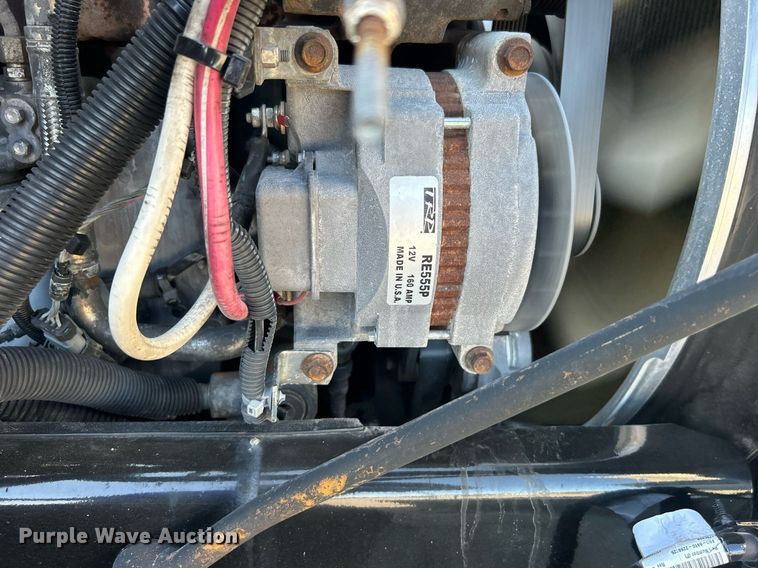 image for item EG1064 2013 Peterbilt  337 delivery truck