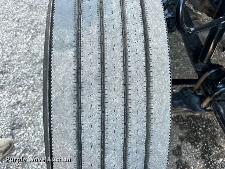 image for item EG1064 2013 Peterbilt  337 delivery truck