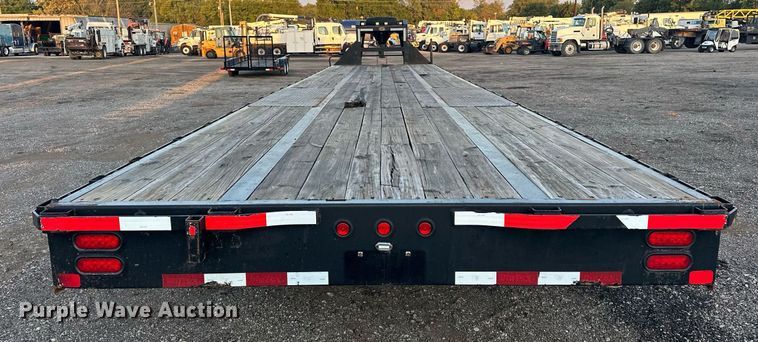 image for item EG1068 2015 Big Tex 22GN-40BK equipment trailer
