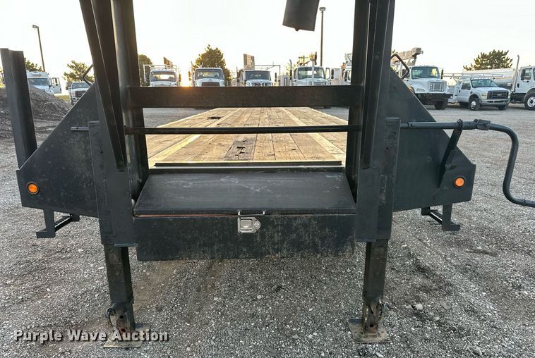 image for item EG1068 2015 Big Tex 22GN-40BK equipment trailer