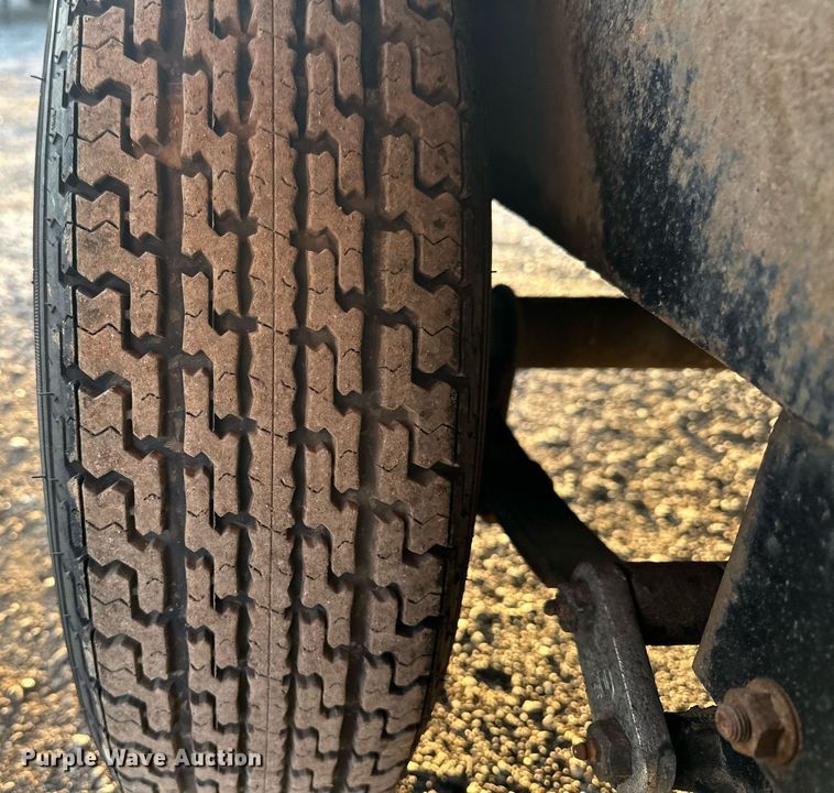 image for item EG1069 2008 Bulldog 716E utility trailer