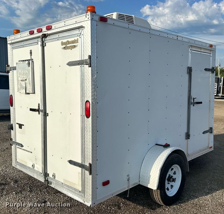 image for item EG1072 2012 Forest River  Continental fiber optic trailer