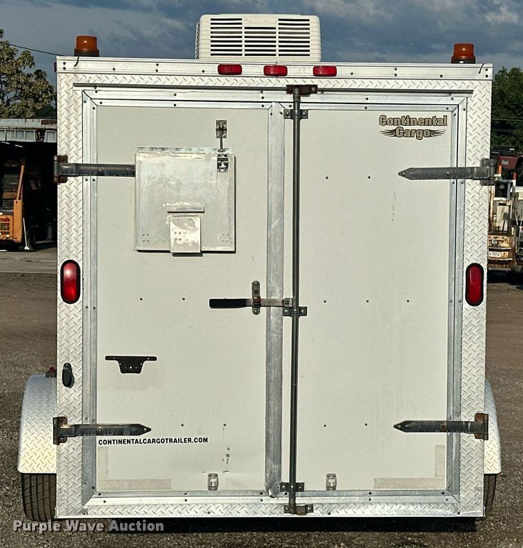 image for item EG1072 2012 Forest River  Continental fiber optic trailer