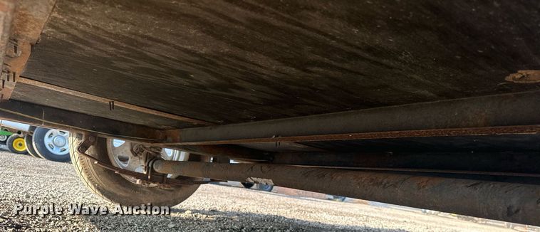 image for item EG1072 2012 Forest River  Continental fiber optic trailer