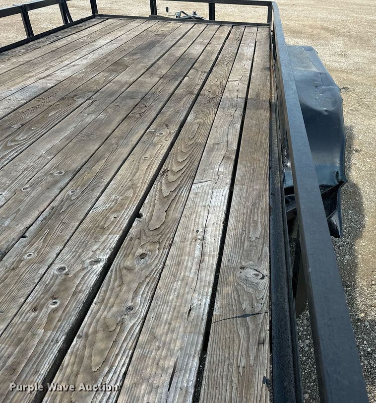 image for item EG1075 2014 Bulldog  716E utility trailer