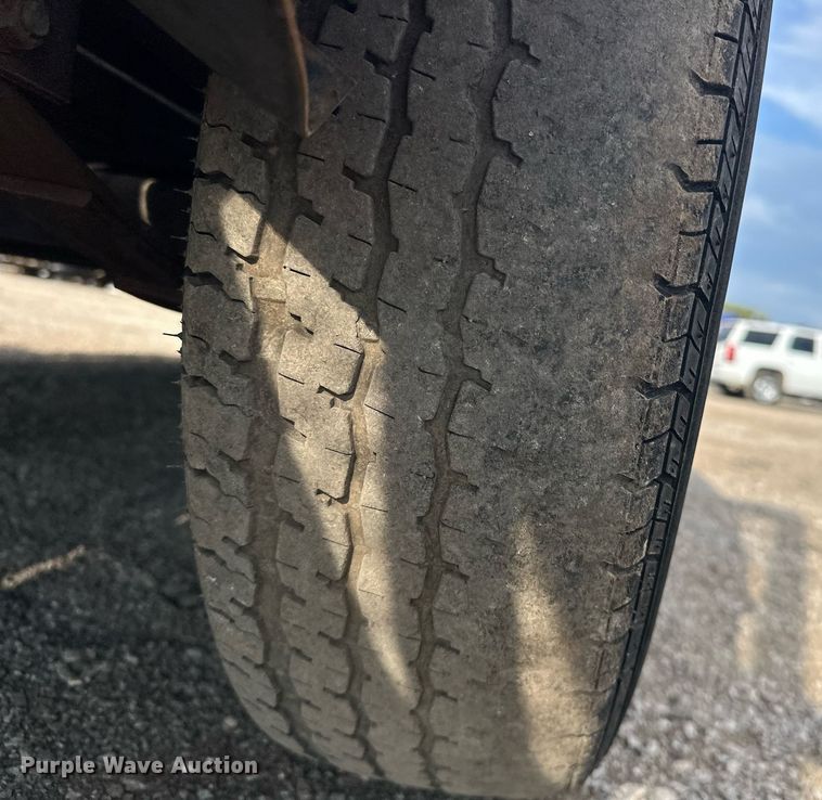 image for item EG1075 2014 Bulldog  716E utility trailer