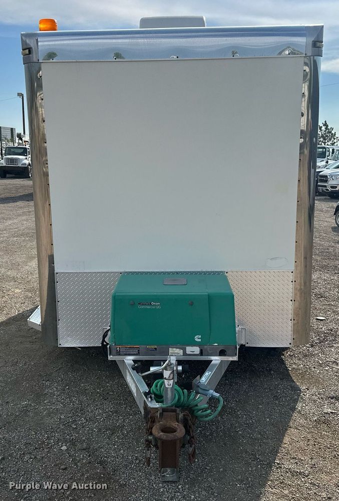 image for item EG1076 2010 Forest River  fiber optic trailer 