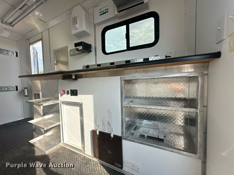 image for item EG1076 2010 Forest River  fiber optic trailer 