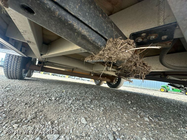 image for item EG1076 2010 Forest River  fiber optic trailer 