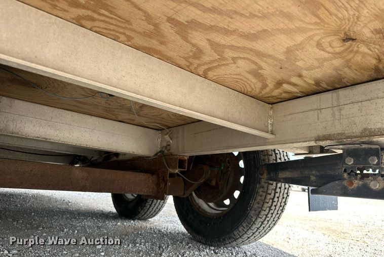 image for item EG1076 2010 Forest River  fiber optic trailer 