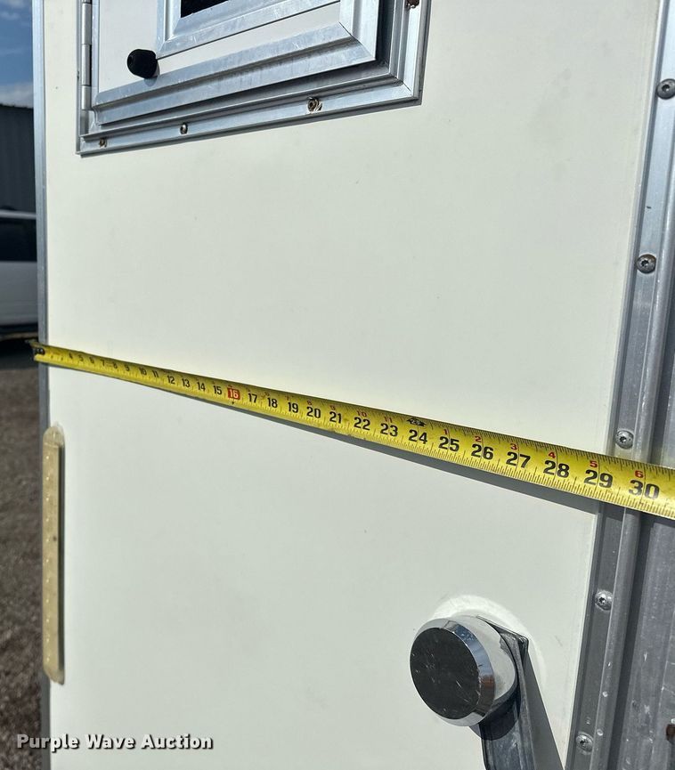 image for item EG1076 2010 Forest River  fiber optic trailer 