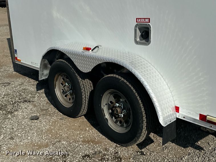 image for item EG1076 2010 Forest River  fiber optic trailer 