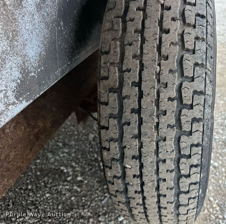 image for item EG1076 2010 Forest River  fiber optic trailer 