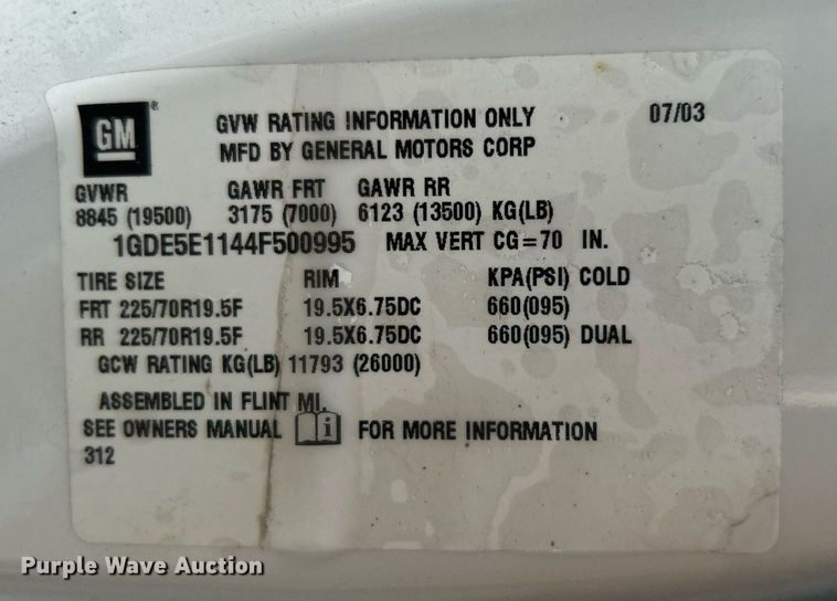 image for item EG1078 2004 GMC  C5500 Crew Cab flatbed truck